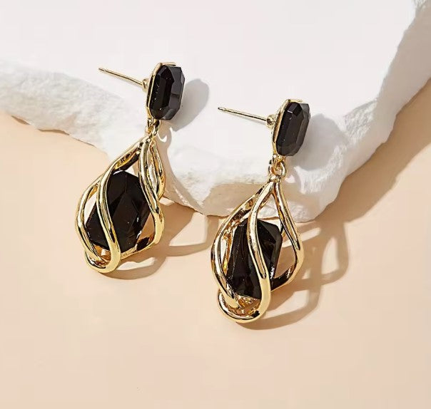 Leilani® | Vintage Black Stone Drop Earrings
