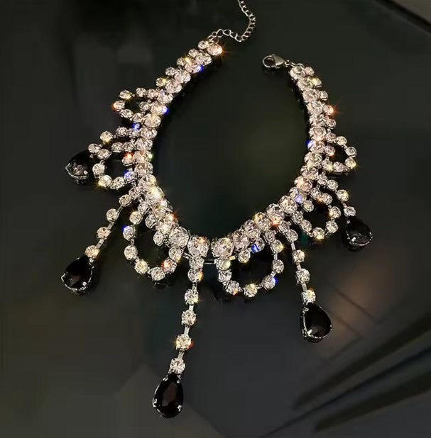 Samanta® | Vintage Crystal Long Tassel Rhinestones Necklace