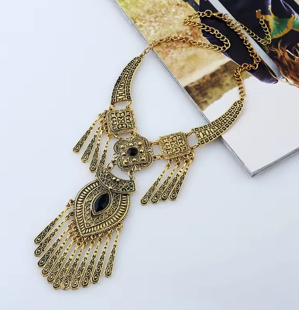 Antonella® | Vintage Tassel Crystal Gold Necklace