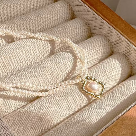 Josefina® | Pearl Choker Square Pendant Beaded Necklace