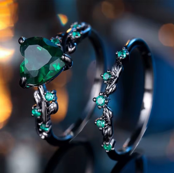 Yesica® | Vintage Green Zircon Stone Heart Ring Set