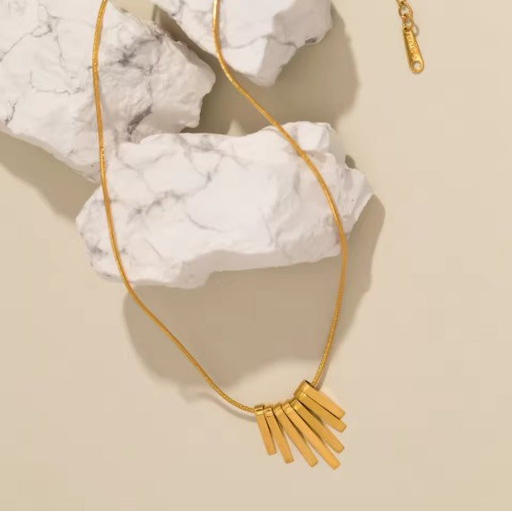 Vanesa® | Vintage Exquisite Gold Necklace