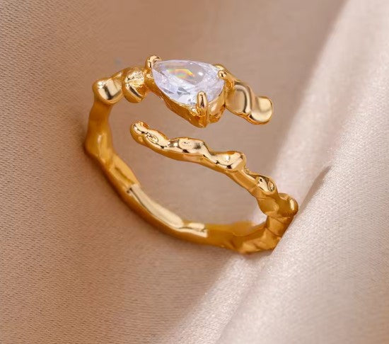 Norma® | White Stone Water Drop Adjustable Ring