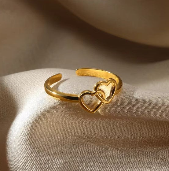 Lilian® | Vintage Double Heart Gold Ring