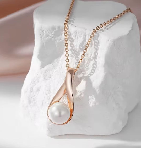 Julieta® | Pearl Drop Rose Gold Necklace
