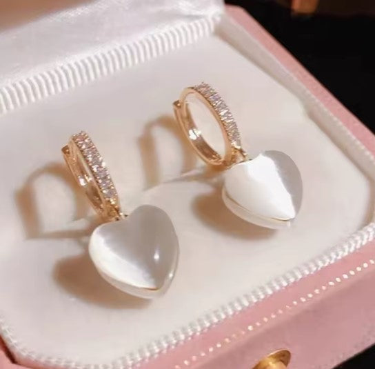 Lyra® | Classic Double-Sided Heart-Shaped Earrings