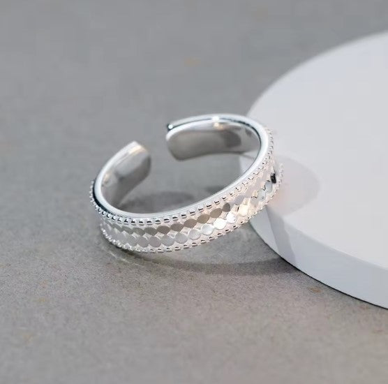 Ursa® | Silver Circular Luxury Ring
