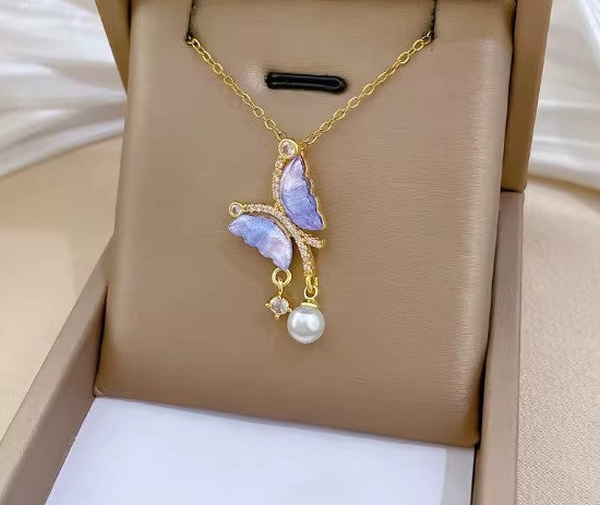 Mercedes® | Purple Butterfly Zircon Pearl Necklace