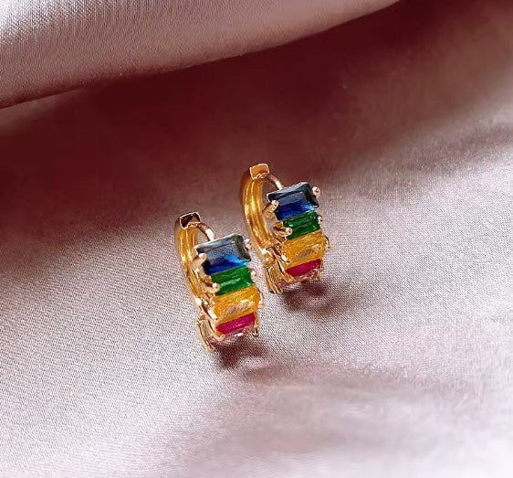 Gemma® | Colorful Crystal Design Round Earrings