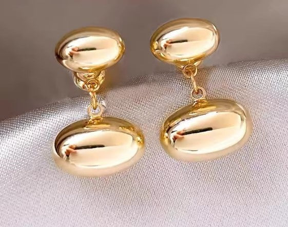Zaira® | Elegant Dangle Gold Earrings