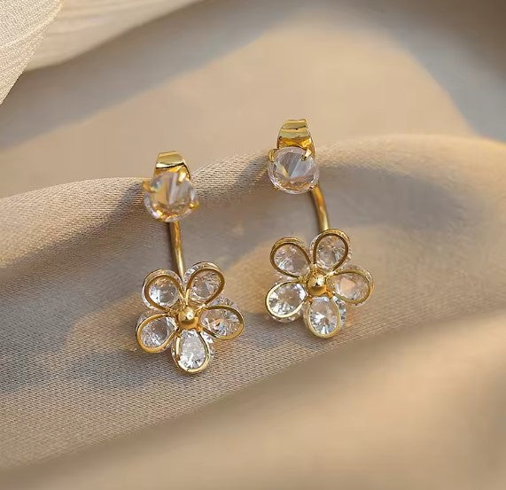 Rita® | Elegant Zircon Petal Gold Earrings