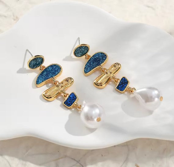 Oriana® | Elegant Pearl Dangle Blue Earrings