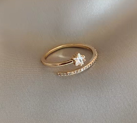 Yesenia® | Minimalist Exquisite Zircon Gold Ring