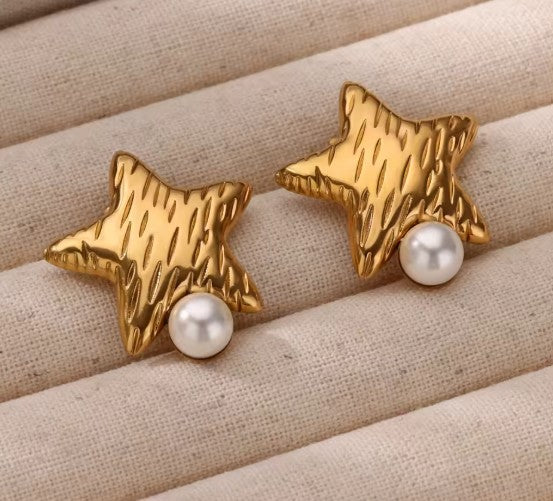 Poppy® | Vintage Pearl Star Gold Earrings