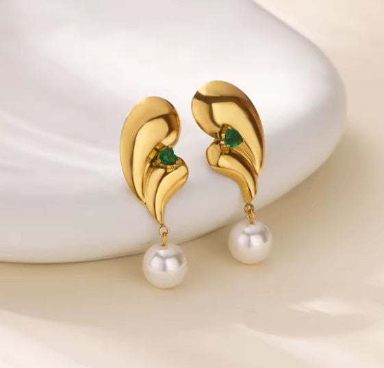 Elsa® | Nova Pearl Dangle Earrings