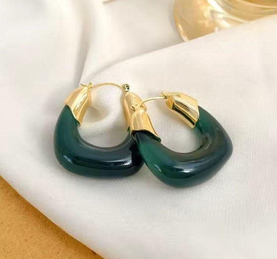 Rhea® | Classic Green Transparent Acrylic Earrings