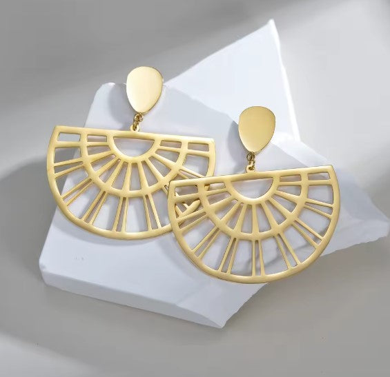 Amaranta® | Vintage Hollow Drop Earrings