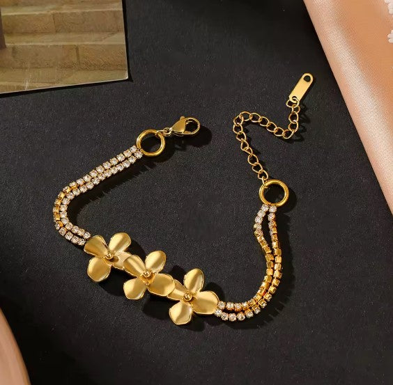 Tamara® | Vintage Zircon Flower Gold Bracelet