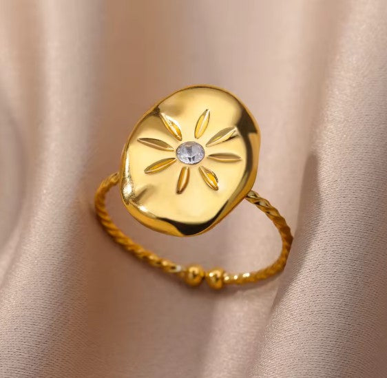 Gladys® | Oval Daisy Zircon Adjustable Gold Ring