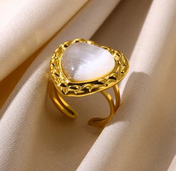 Sabine® | Classic Heart Opal Stone Ring