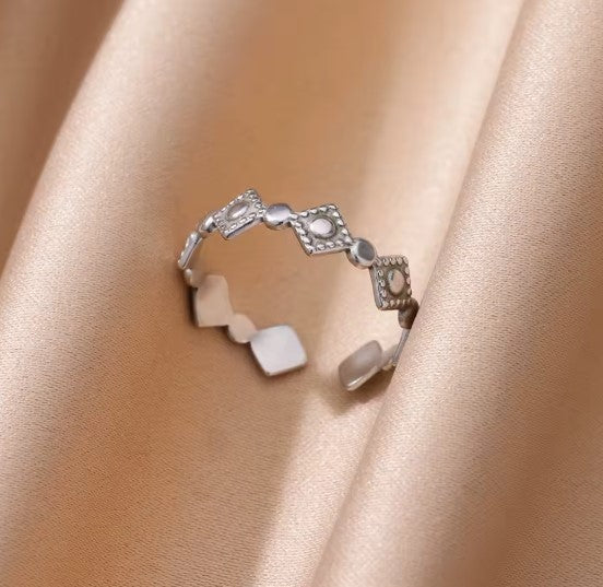 Sabrina® | Vintage Adjustable Silver Ring