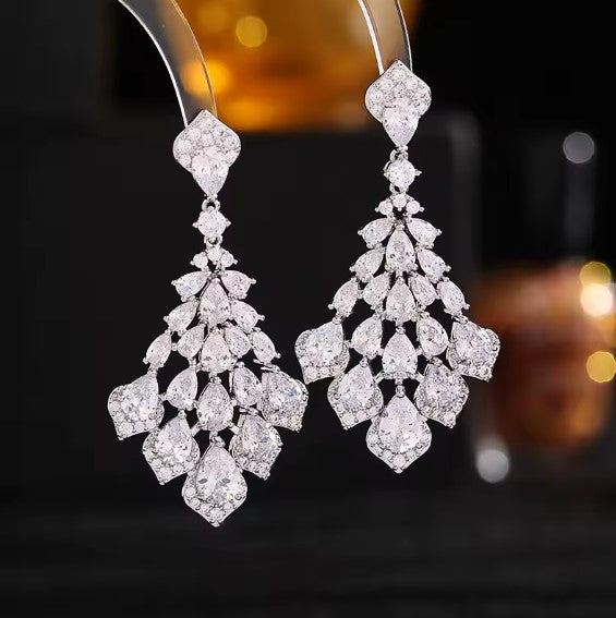 Melinoe® | Shiny White Zirconia Inlaid Waterdrop Earrings