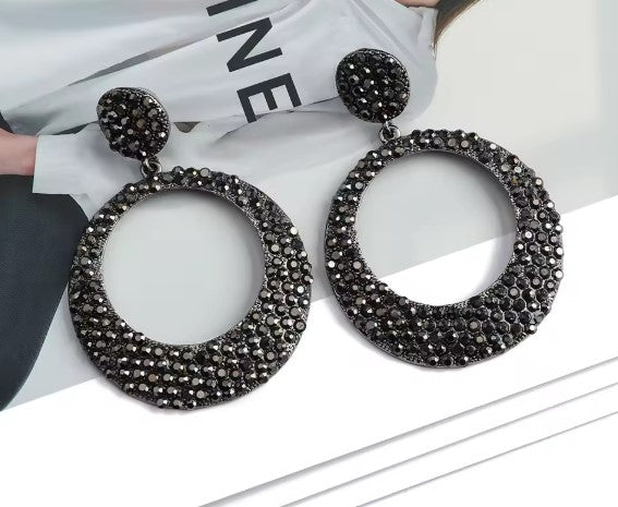 Kaia® | Vintage Black Round Dangle Earrings