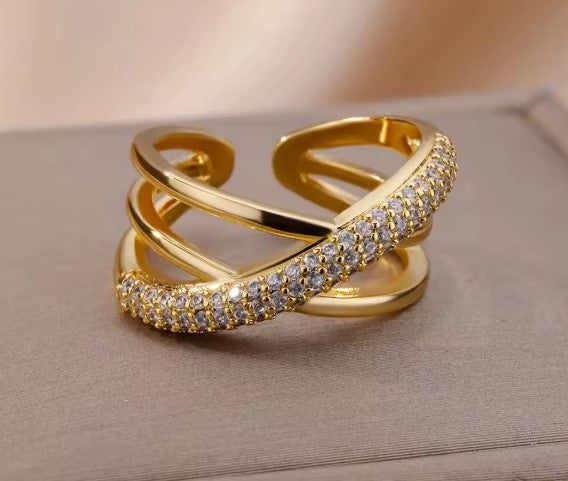 Sonia® | Vintage Zircon Double Cross Shape Ring