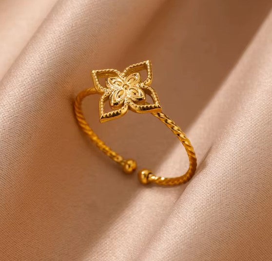 Simone® | Classic Hollow Four-Leaf Clover Open Ring