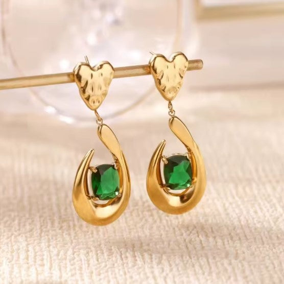 Vanesa® | Vintage Zircon Green Heart Gold Earrings