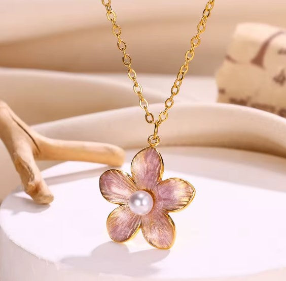 Reina® | Exquisite Drip Oil Pearl Flower Necklace