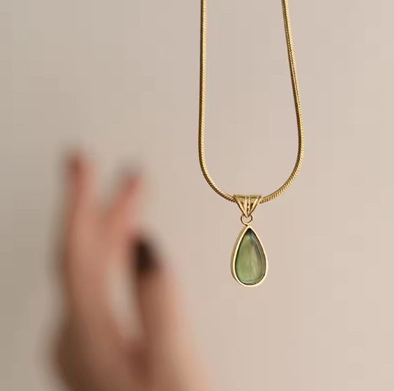 Claudia® | Vintage Translucent Green Necklace