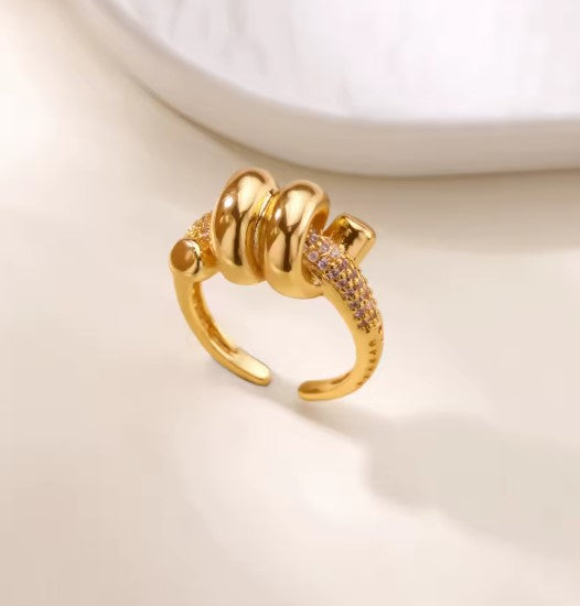 Dafne® | Amelia Crystal Zircon Gold Ring