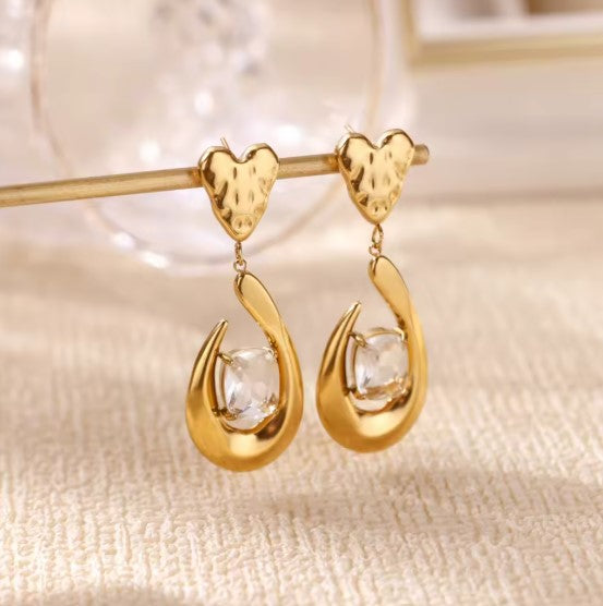 Selene® | Classic Heart White Zircon Earrings