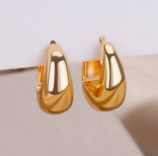 Juno® | Aurora Oval Gold Earrings
