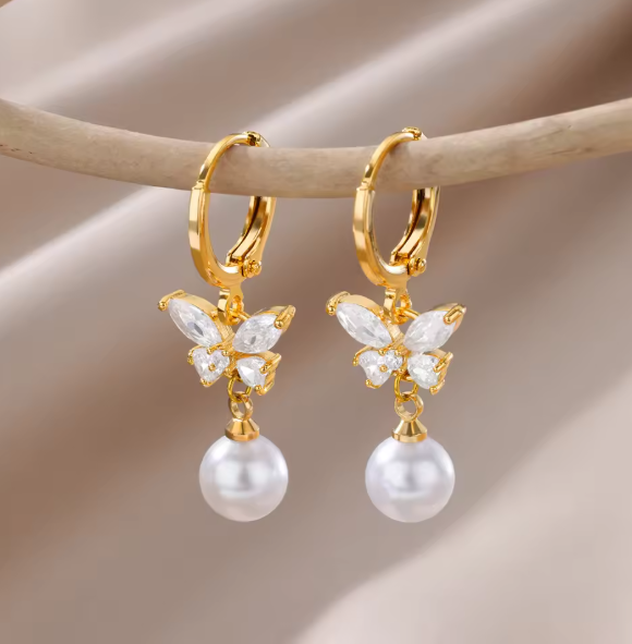 Hilda® | Elegant Butterfly with Pearl Drop Earrings