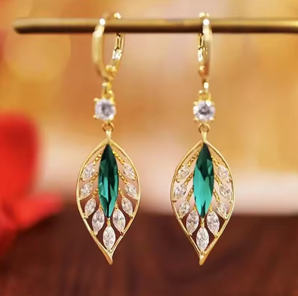 Tania® | Elegant Temperament Leaf Drop Gold Earrings