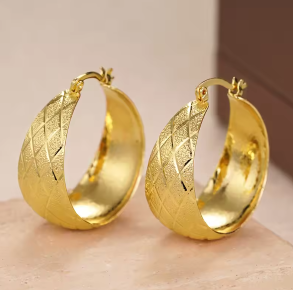 Poppy® | Stylish Wide Round Statement Gold Earrings