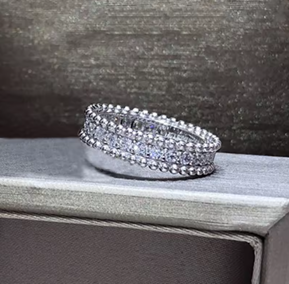 Ember® | Classic Bright Zirconia Silver Ring