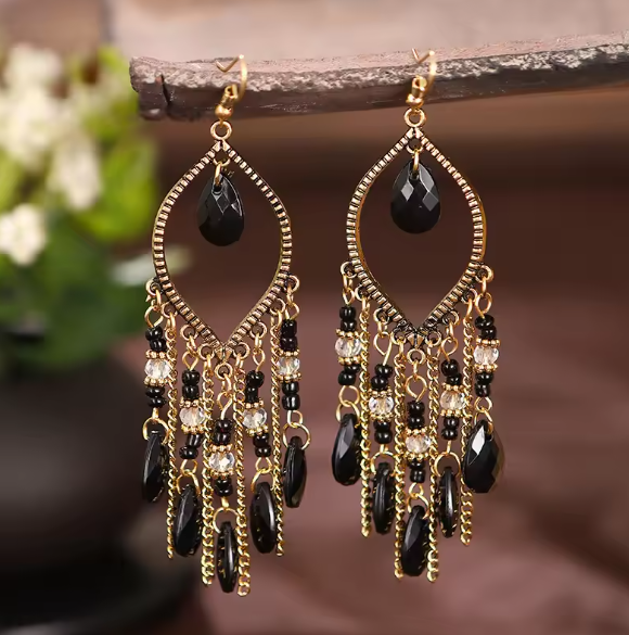 Penélope® | Black Beads Chain Bohemian Dangle Earrings