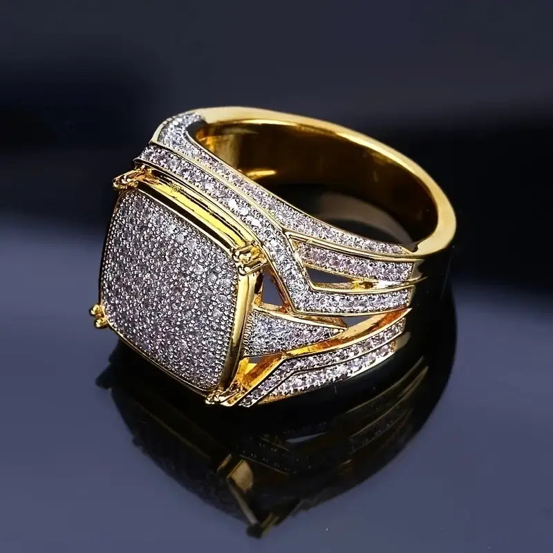 Noemí® | Vintage Sparkling Layered Golden Ring