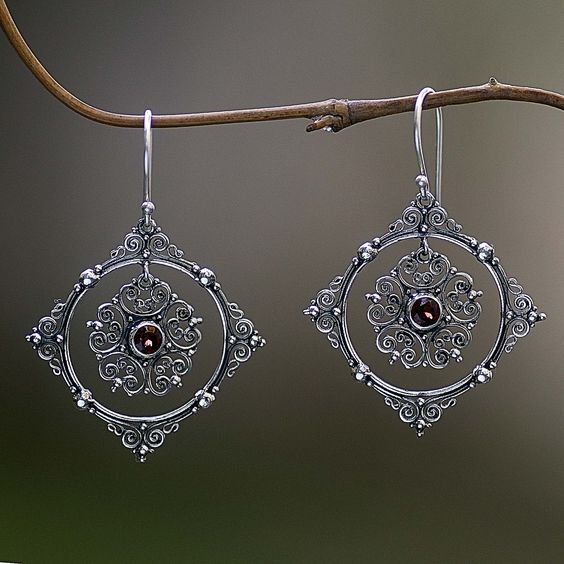 Sana® | Vintage Mandala Flower Earrings