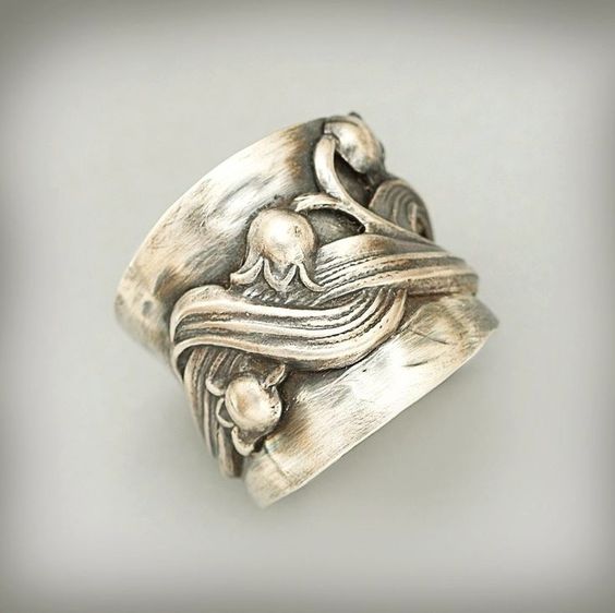 Magdalena® | Vintage Silver Wave Ring