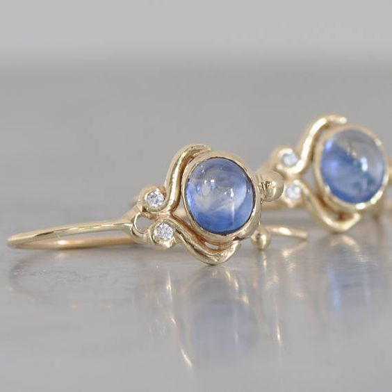 Ria® | Vintage Blue Crystal Eye Gold Ring