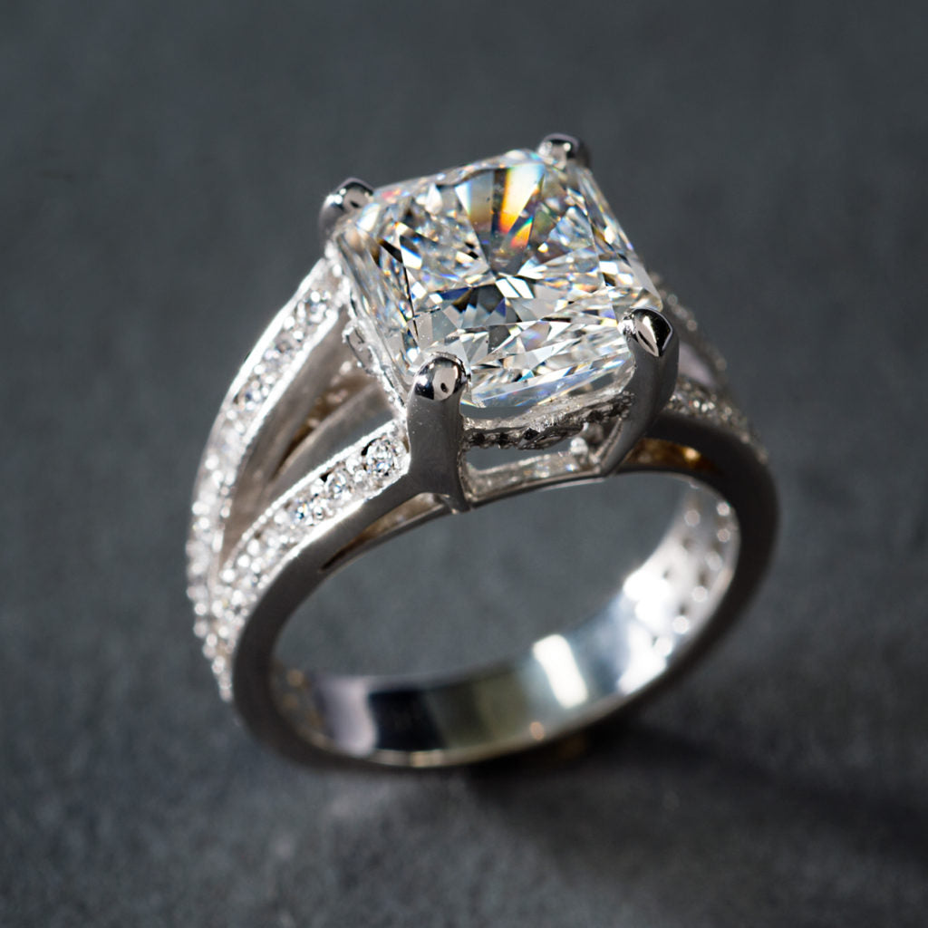 Carina® | Vintage Silver Cubic Brilliance Ring
