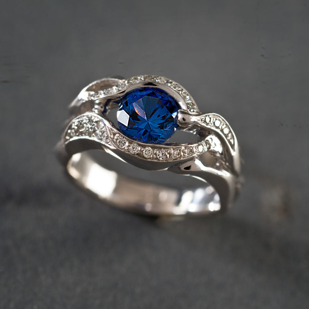 Romina® | Vintage Blue Crystal Eye Silver Ring
