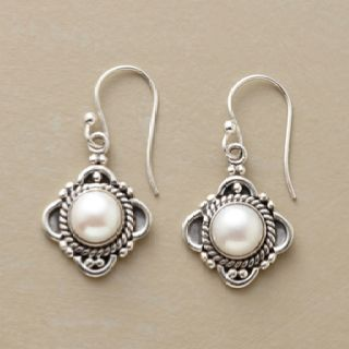 Phoebe® | Vintage Lotus Pearl Earrings