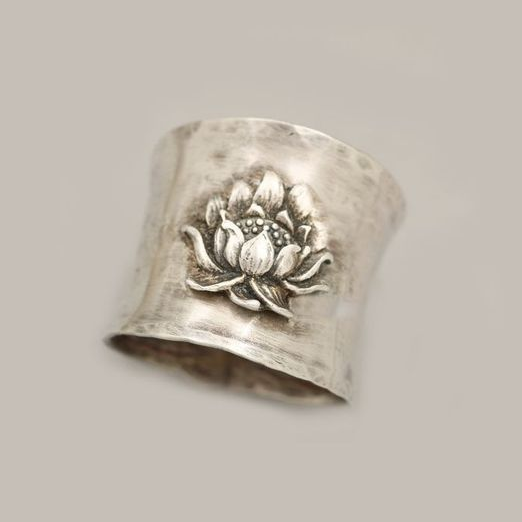 Irina® | Vintage Silver Lotus Ring
