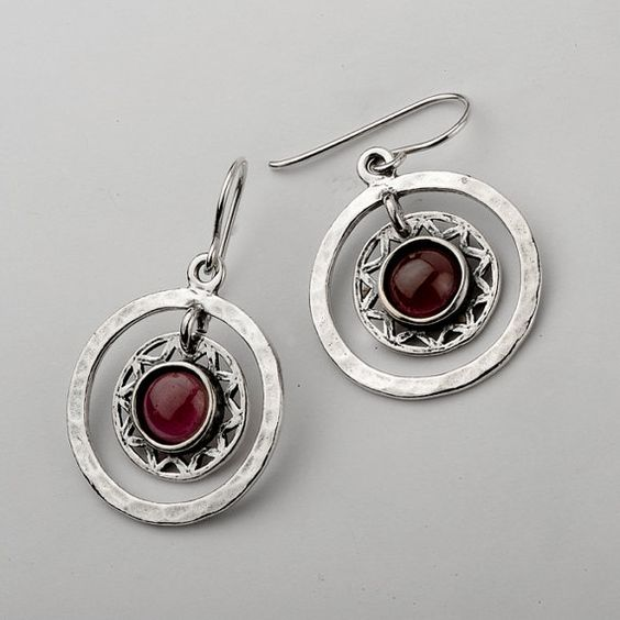 Úrsula® | Vintage Red Circle Stone Earrings