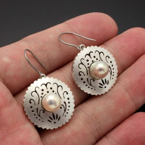 Octavia® | Vintage Pearl Round Silver Earrings
